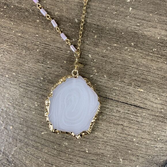 Stephan & Co Gold Tone Beaded Agate Stone Chain Necklace Resin Charm (Broken) - Picture 9 of 10